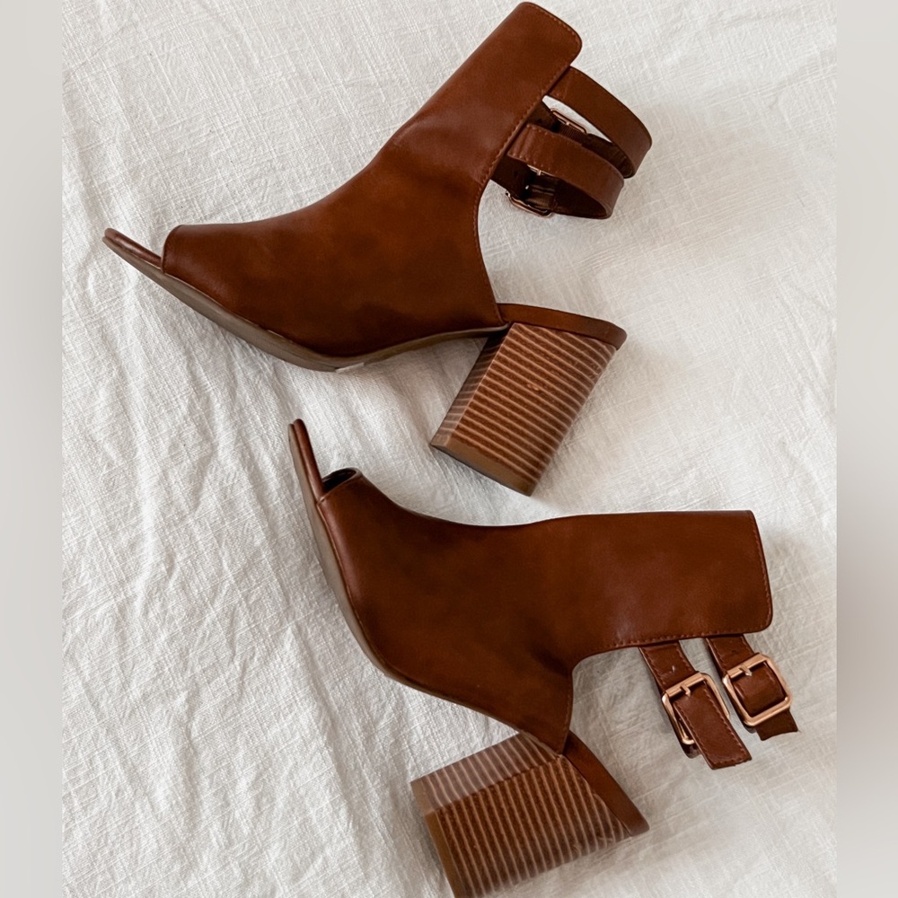 Faux leather brown heels with gold buckle